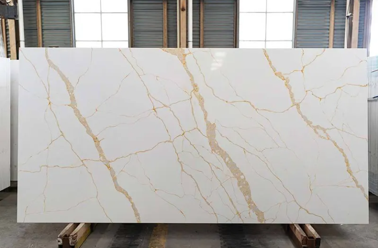 SFKA48 Cozy Quartz Stone Surface Warm Hue Gold Yellow Vein C
