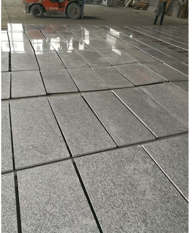 SFKD18   Sunny White Granite Prefabricated Bathroom Countert